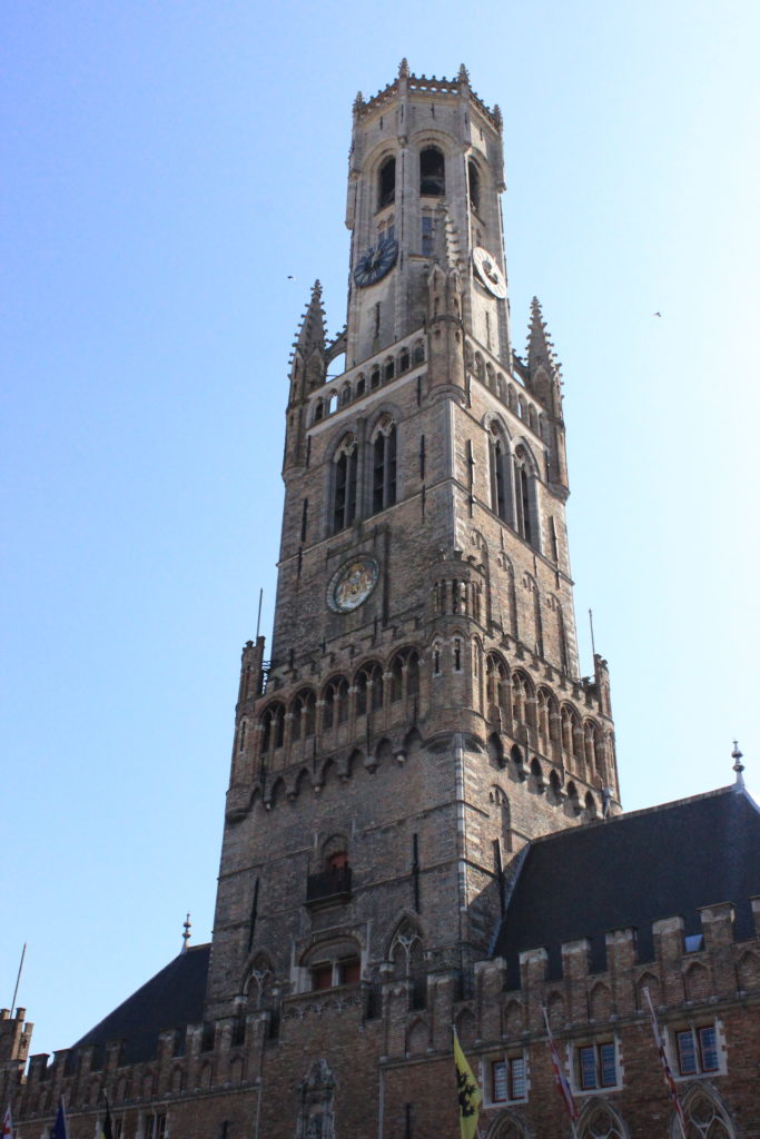 Einer der berühmtesten Belfriede in Belgien ist der der Tuchhallen in Brügge